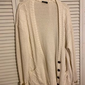 Cable-Knit Oversized Cadigan